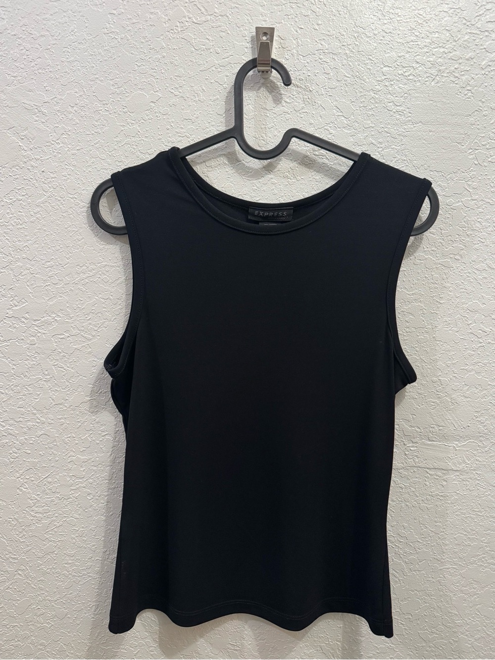 Vintage Express Black Sleeveless Crewneck Tank Top-S